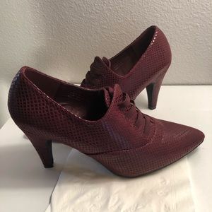 Bellini Women’s Gisele Bootie Shoes 8M Wine Color